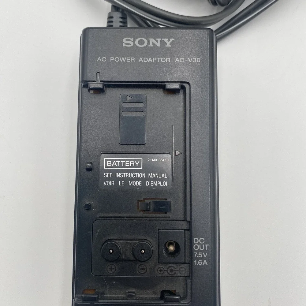 Sony ac v30